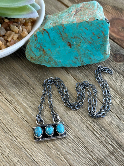 17" Turquoise Fixed Pendent Necklace (Blue)