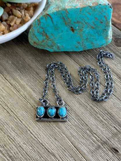 17" Turquoise Fixed Pendent Necklace (Blue)